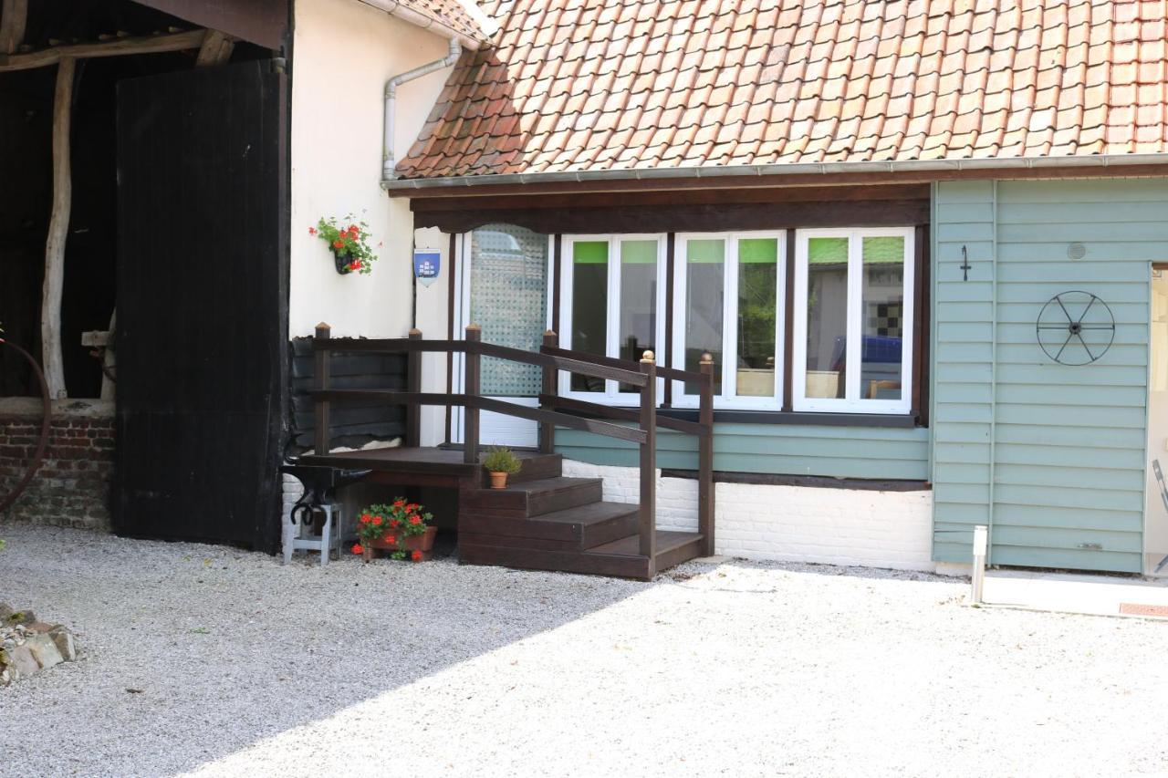 Auberge Des Chevaliers Canlers Екстериор снимка