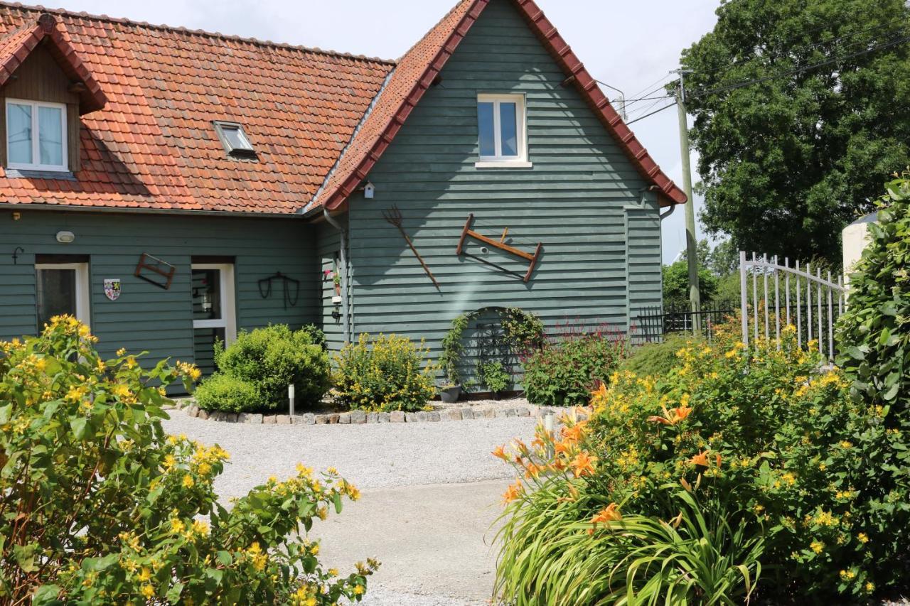 Auberge Des Chevaliers Canlers Екстериор снимка