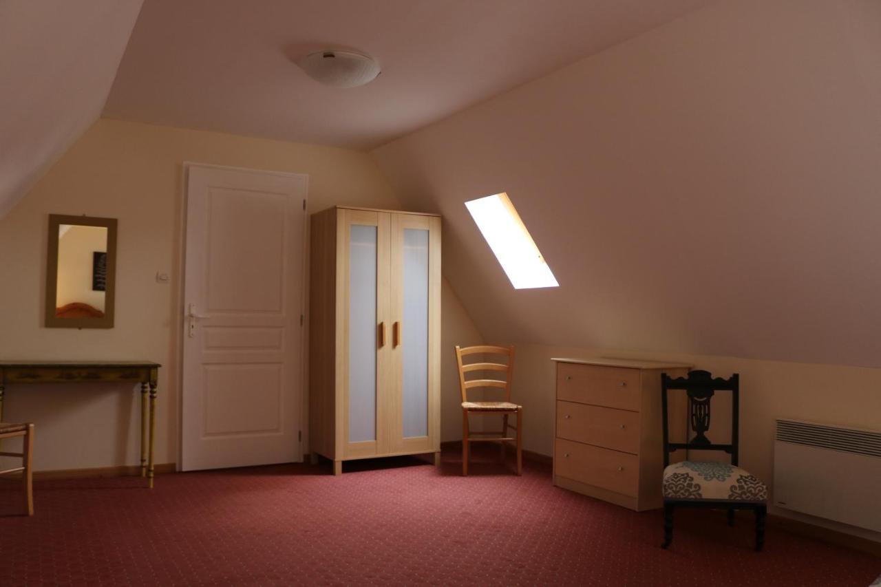 Auberge Des Chevaliers Canlers Екстериор снимка
